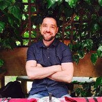 Friendly, tidy professional seeks sociable home Main Photo