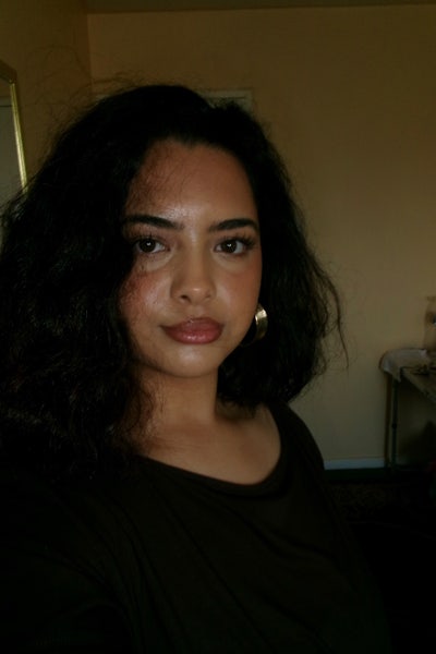 Hi everyone! 😊  My name is Bouchra, I’m ... Main Photo