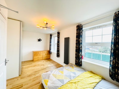 NEW All inclusive large double room near Station Main Photo