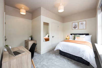 Premium Stylish Double with En-Suite Main Photo