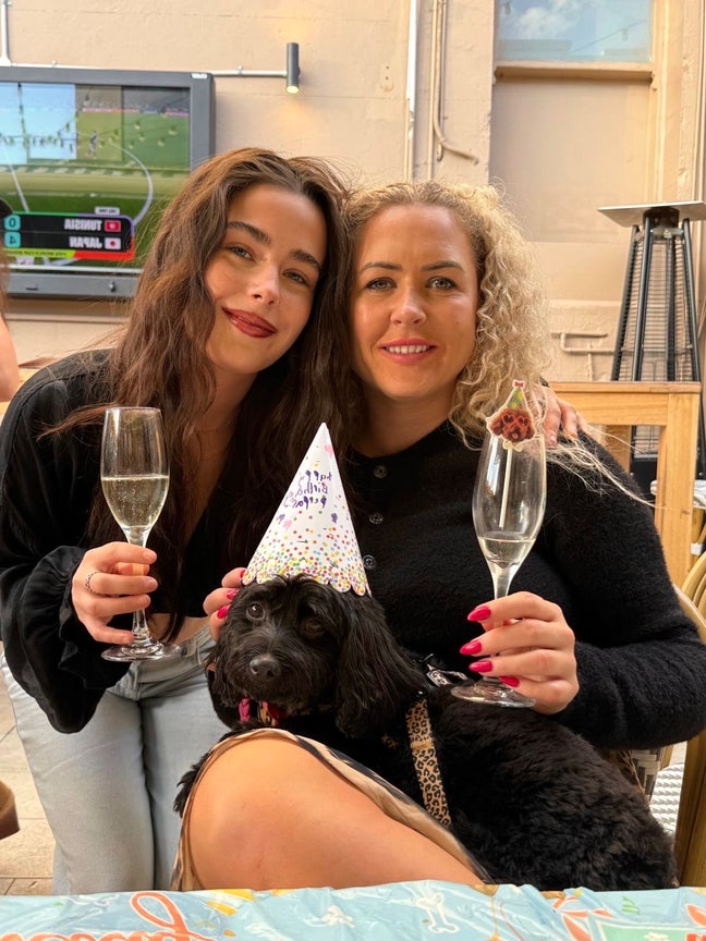 Professional Female seeks a double room Main Photo