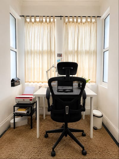 Spacious Double Room | Female House Main Photo