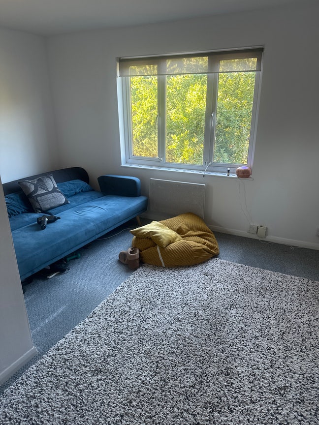 Cosy double room - in the heart of Enfield  Main Photo