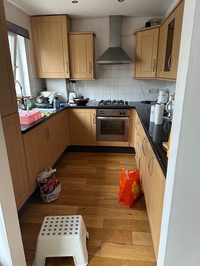 Lovely 3 bed family home  Main Photo