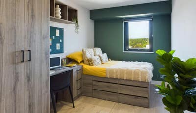 Luxury Studio with Courtyard  Main Photo