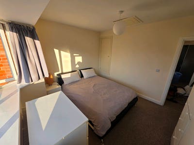 Double room with king-size bed  Main Photo