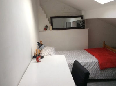 Single Rooms in Kensington Main Photo