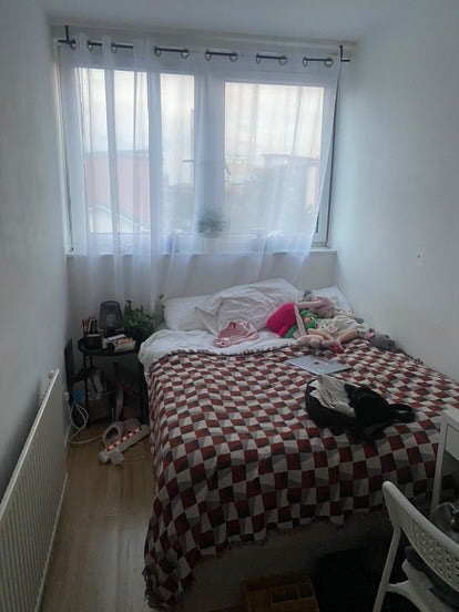 Cute room in a girl’s flat 🎀 Main Photo