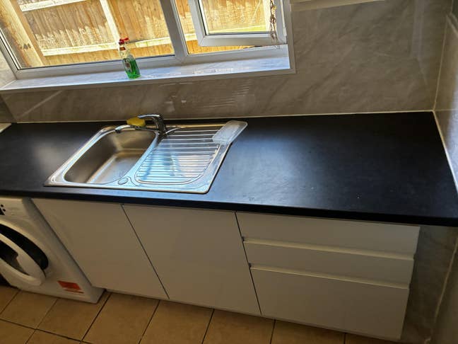 Large room to rent RUGBY AREA  Main Photo