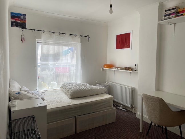 Spacious & Cozy Room for Sublet- Amazing Location  Main Photo