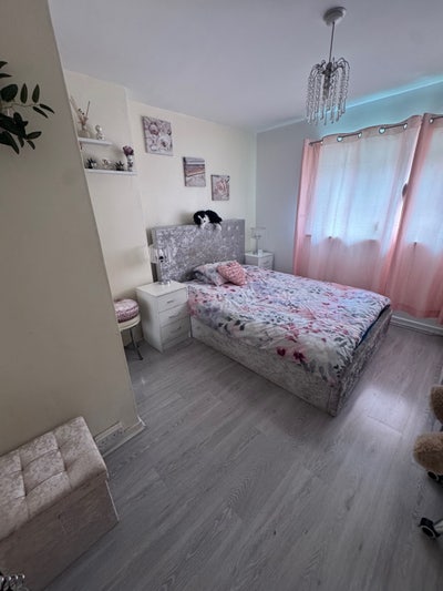 Room for rent  Main Photo