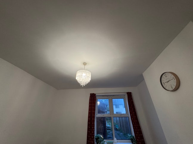 Double room in a 4 bedroom house Main Photo