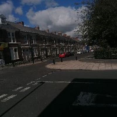 I’m working in Durham as a cook living in D... Main Photo
