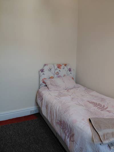 Room Available Main Photo