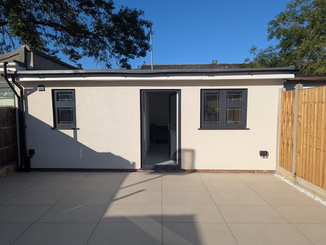Brand-New 1-Bedroom Apartment for Rent – Stylish,  Main Photo