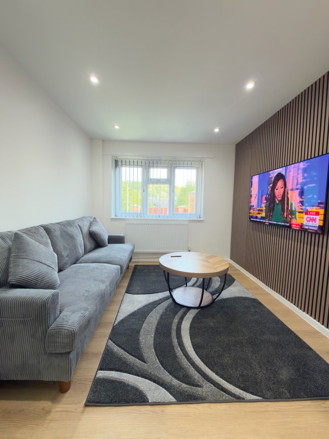 Modern large double rooms  Main Photo