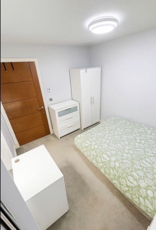 Furnished double room in Canary Wharf  Main Photo