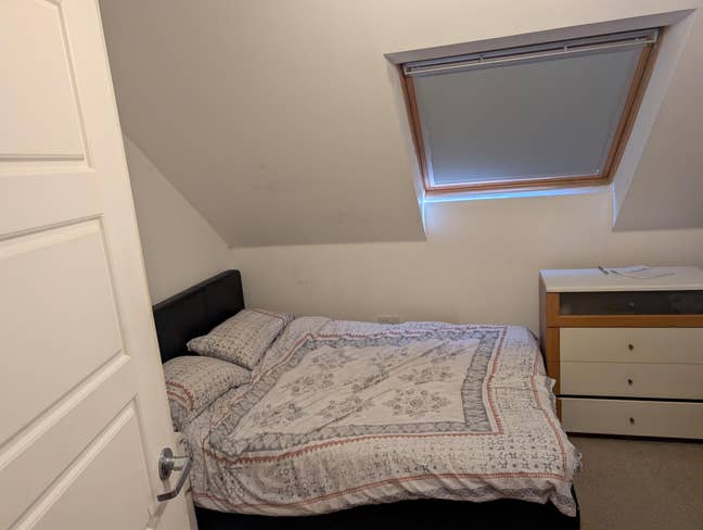 Double Room in BS34 Main Photo