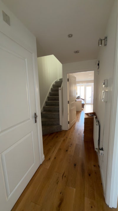 Big en-suite room to rent short/long term Main Photo
