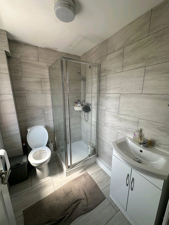🏡 **Fully Furnished House to Rent  Main Photo