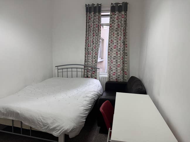Double room available cv1 Main Photo