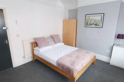 🏠 Fully furnished Double Room Available!  | Good t Main Photo