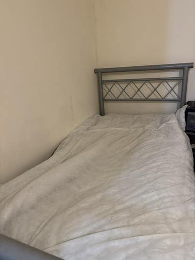 Rent Double room opposite St John’s park Main Photo
