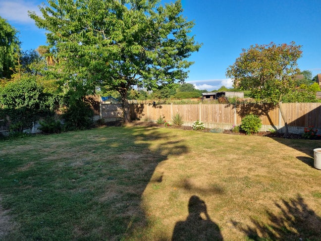 Double Room, Detached Quiet House, Large Garden. Main Photo