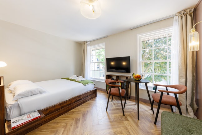 🏠💰 Flat to Call Home ♥️  Super Location Main Photo