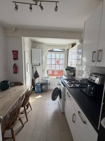 Bright double room near Pimlico! (28Mac) Main Photo