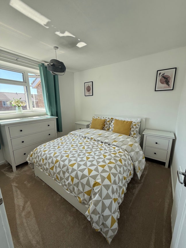 Room to rent with bills included  Main Photo
