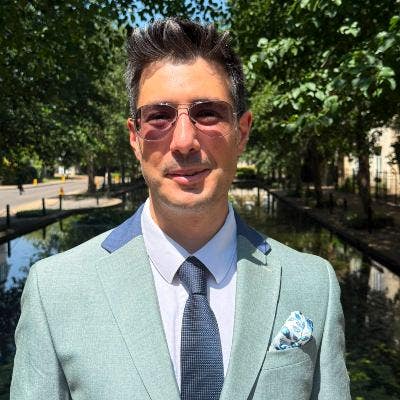 Professional Male seeks a double room Main Photo