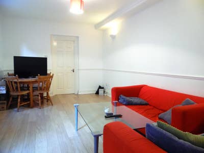 Amazing Loc 4Bed 2Bath Garden Garratt Lane Tooting Main Photo