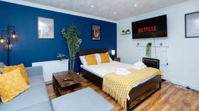 1 Bed Flat, Robert Mack Court, PO1 Main Photo