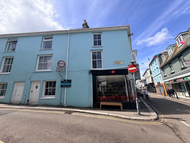 40a Arwenack Street - Available Now Main Photo