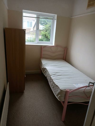     Comfortable Single and double Room Available  Main Photo