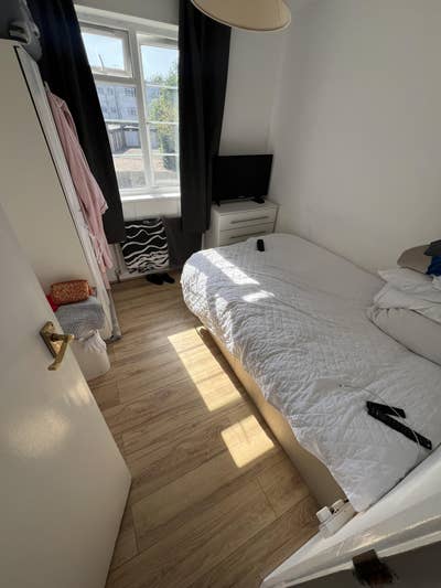 Newly extended bedroom in Beech Lawns Main Photo