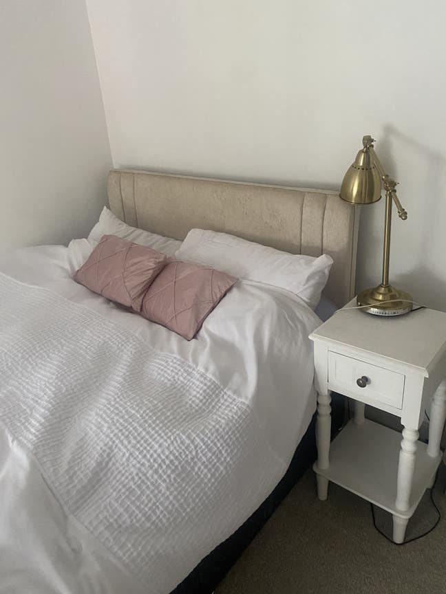 Monday to Friday room  Main Photo