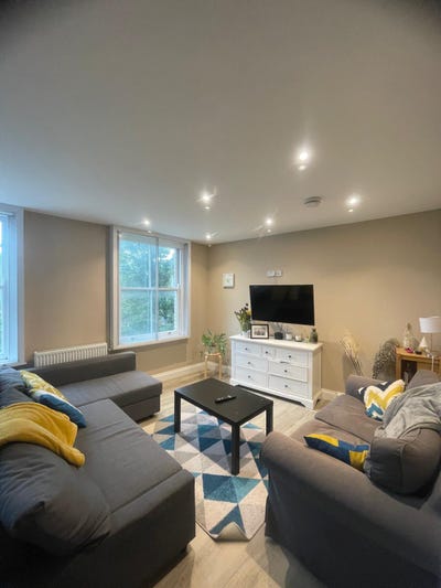 Bright Double Room in Friendly 2-Bed Flat Main Photo