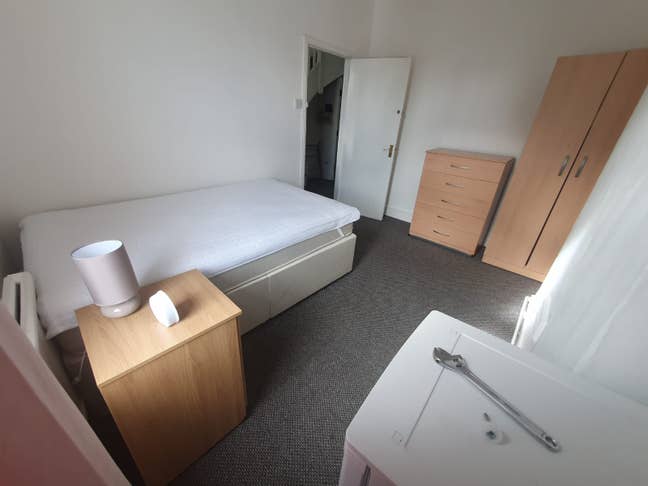 🏡 Single and Double Room 10 Min from Jubilee Main Photo