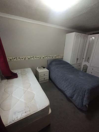 Spacious double room in Basildon  Main Photo