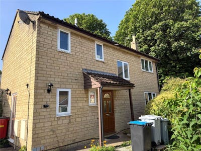 Large Single Bedroom To Rent Main Photo