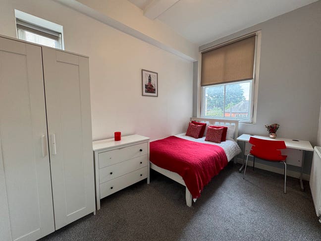 🏡Modern En-Suite Rooms 💸 All Bills Included LE2  Main Photo