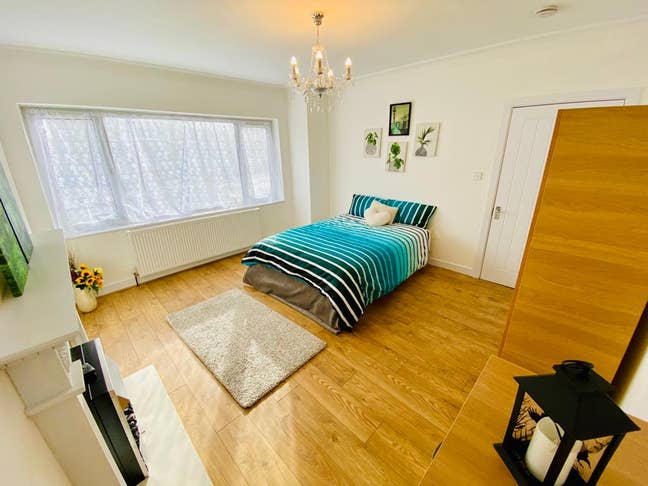 🏡Double room (Single use) in East Acton – Zone 2 Main Photo