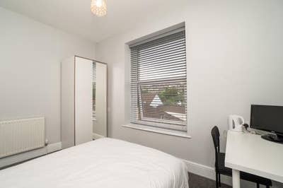 Bath rd, Double en-suite Main Photo