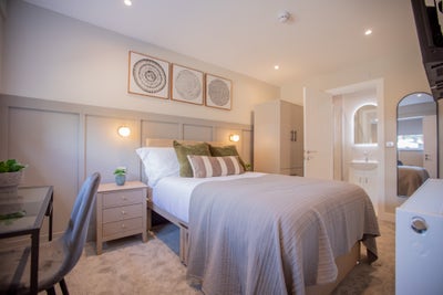 Modern Ensuite Room Close to Qa💰&pound;100 Cashback Main Photo