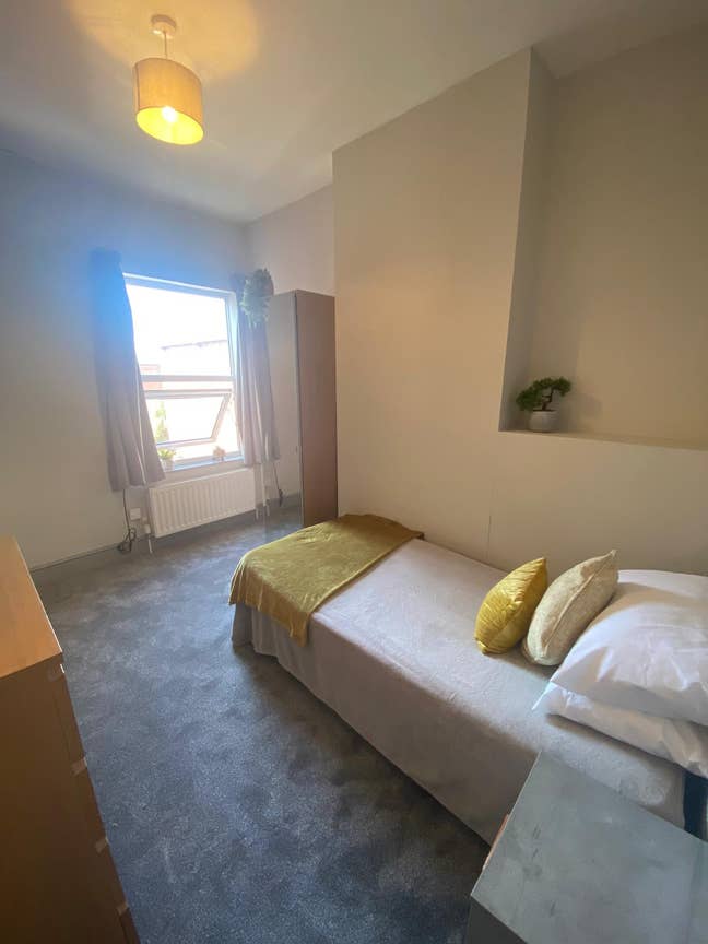 Ensuite Room in DN2 – Short Walk to City Centre Main Photo