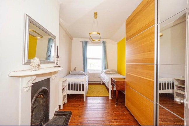 Double/twin/triple room Main Photo