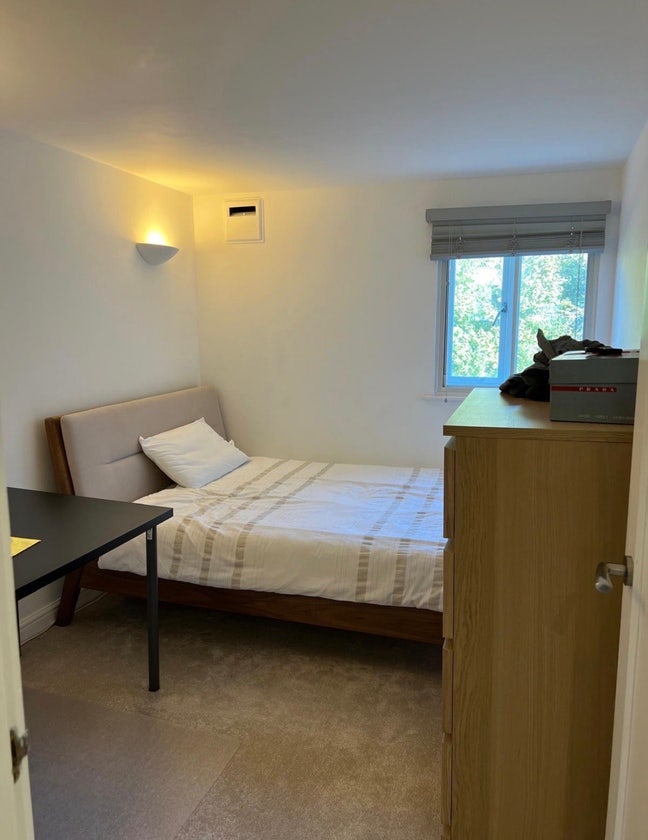Modern Double Room in Shepherd’s Bush (W12) ✨🌸 Main Photo