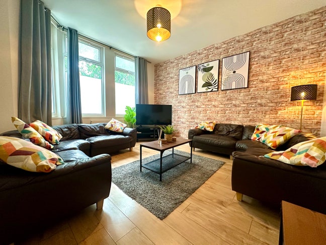 Student House Share Rooms | Teesside University  Main Photo